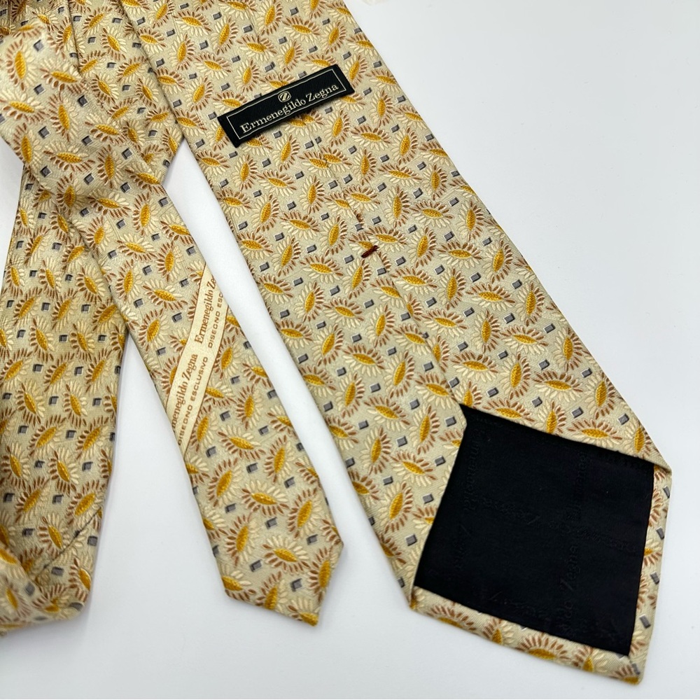 Ermenegildo Zegna Extra Long Silk Gold Cream Gray Geometric Jacquard Tie